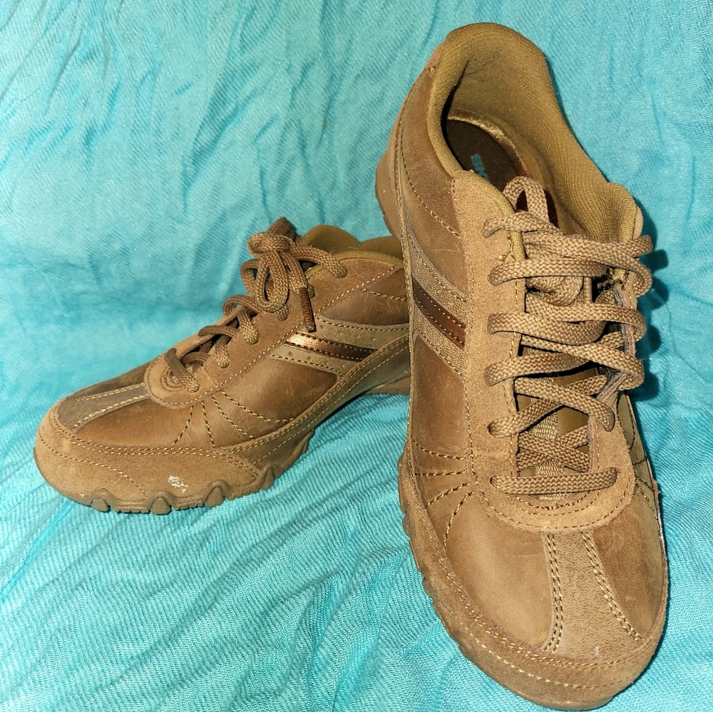 Sketchers shoes